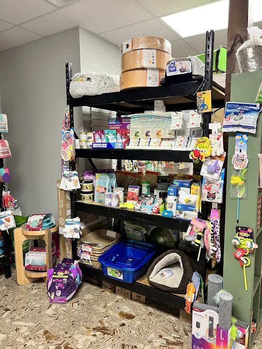 Precious Paws Pet Food & Supplies LLC Picture 3