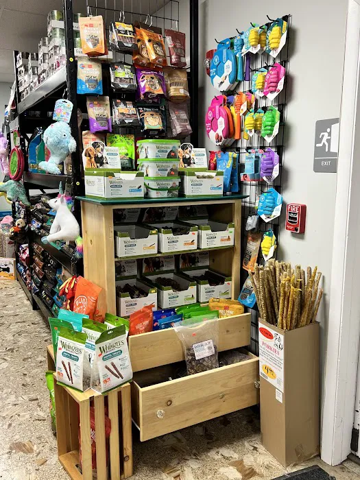 Precious Paws Pet Food & Supplies LLC Picture 5