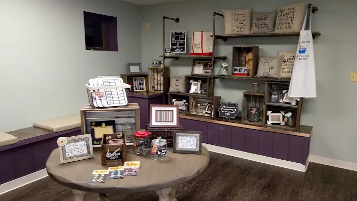 Heartland Veterinary and Boarding Picture 2