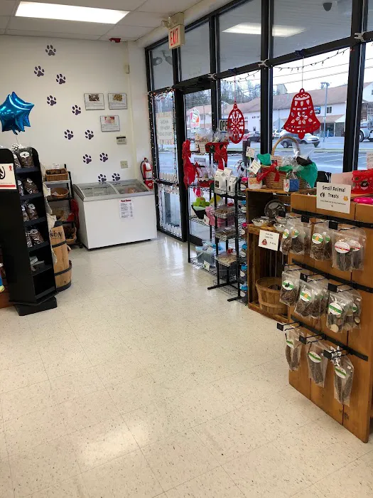 Canine Acres Bakery and Deli Picture 5
