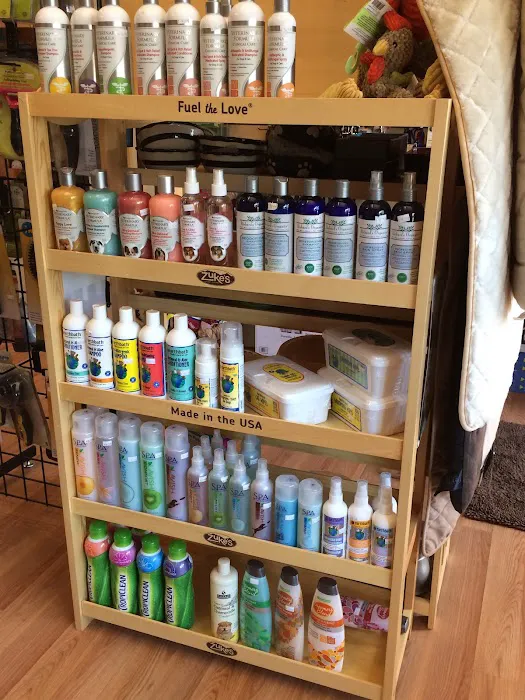 Paws & Tail Pantry Picture 3