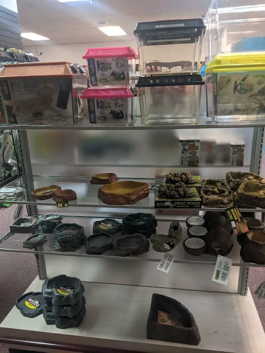 Fish & Beyond Pet Center Picture 7
