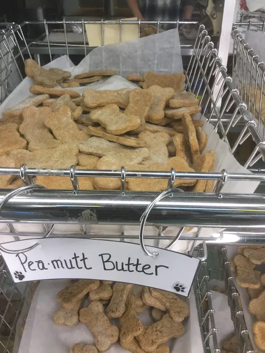 Doggie Delights Bakery Picture 8