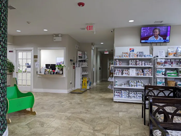 4 Paws Animal Hospital Picture 9