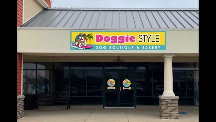 Doggie Style K9 Cafe Picture 7