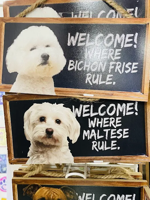 Doggie Style K9 Cafe Picture 10