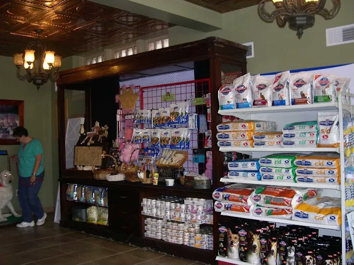 The Cocalico Cat & Gingham Dog Animal Hospital Picture 1