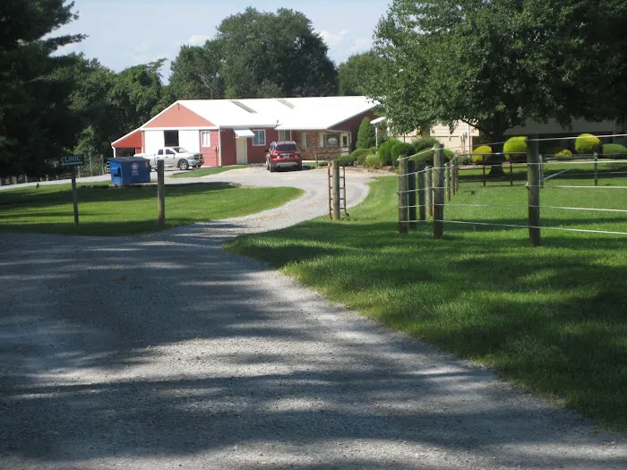 Muddy Creek Veterinary Service Picture 1