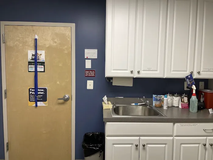 Hickory Veterinary Hospital Picture 10