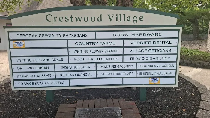 Crestwood Village Veterinary Clinic Picture 10