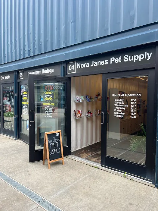 Nora Jane's Pet Supply Picture 3