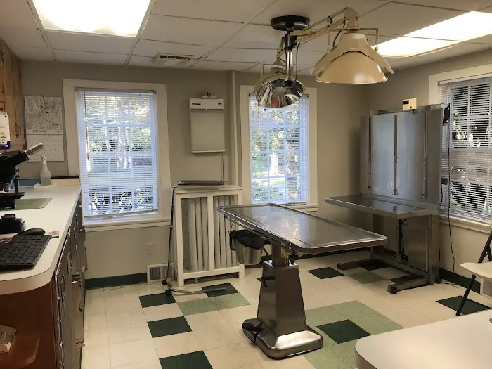 Roseland Animal Care Picture 1