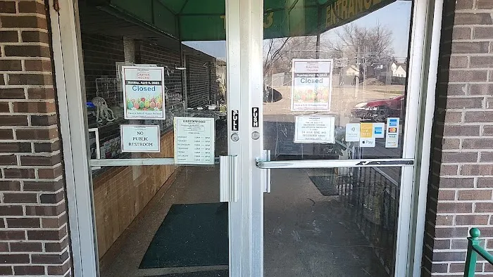 Greenwood Pets & Plants Picture 3