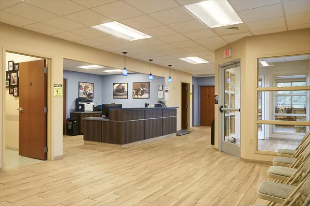 Rossmoyne Animal Hospital & Urgent Care Center Picture 1