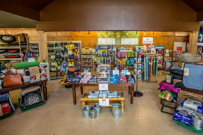 Joey's Pet Outfitters Picture 5