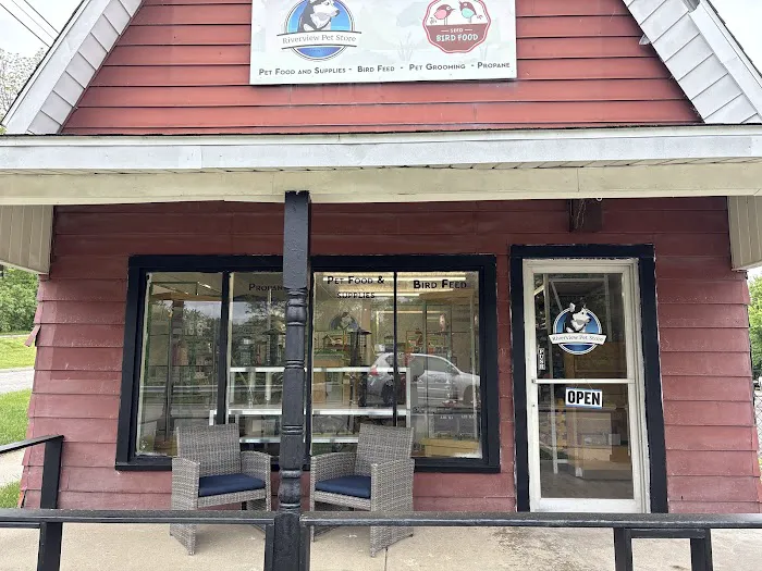 Riverview Pet Store Picture 5