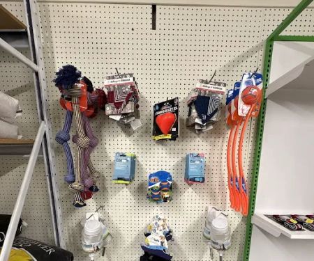 Riverview Pet Store