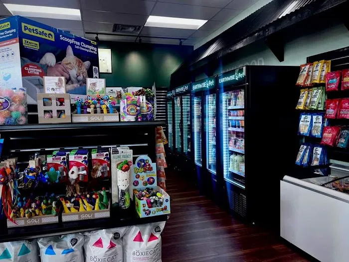 Earthwise Pet Supply & Grooming Spa-White Lake Picture 10