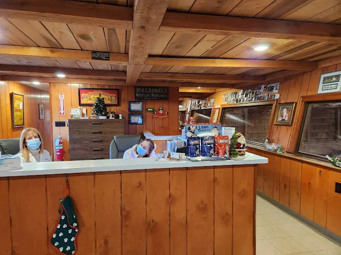 Dallas Veterinary Clinic Picture 1