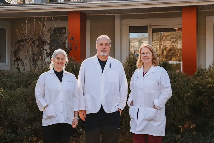 Arnold Veterinary Hospital Picture 1