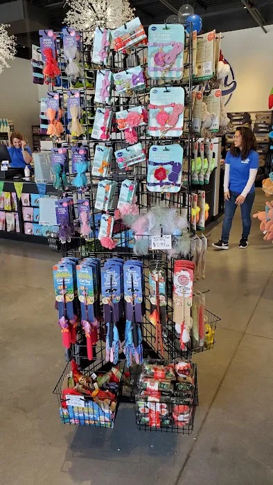 Fetch Pet Emporium Picture 8