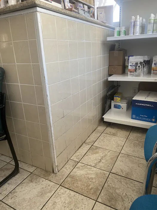 Lyndhurst Animal Hospital Inc Picture 6