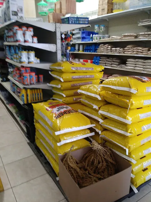 H & E Pet Shop Picture 10