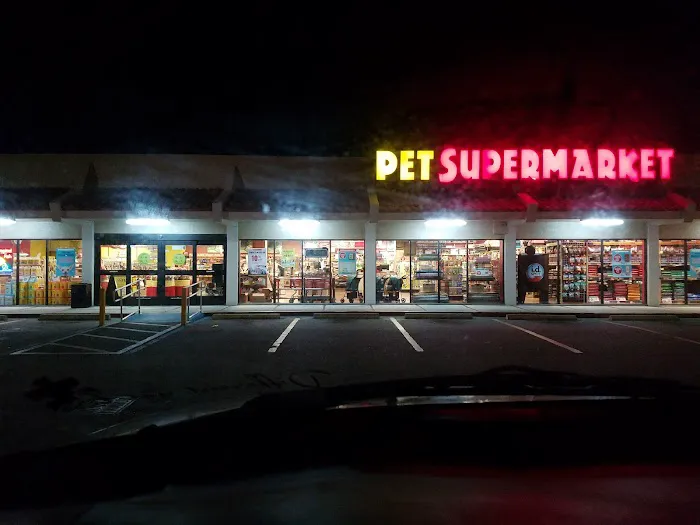 Pet Supermarket Picture 3