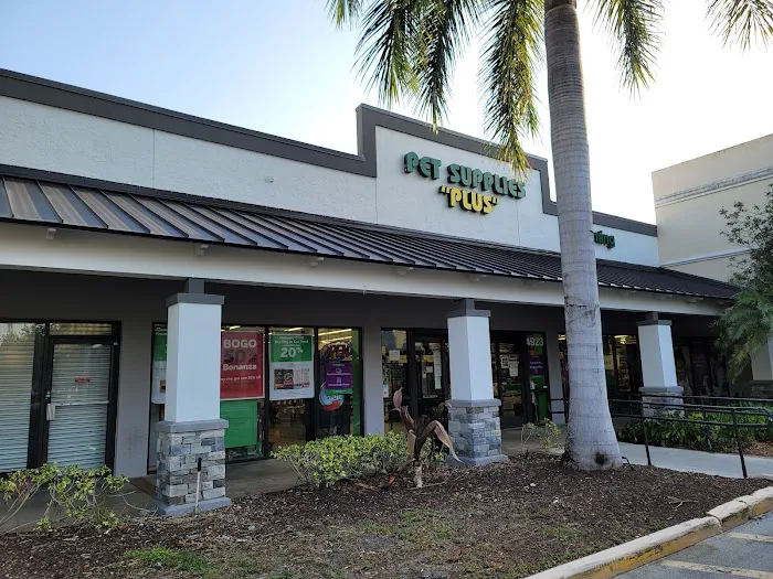 Pet Supplies Plus Hollywood Picture 2