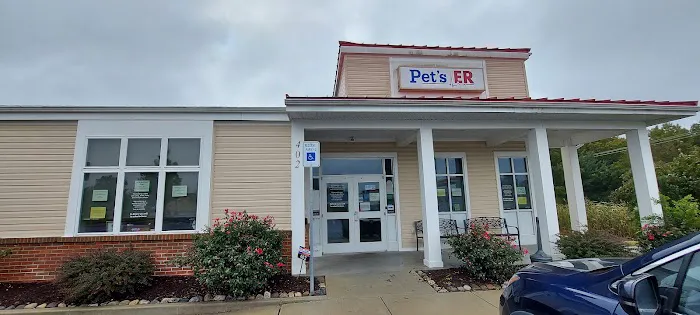 Pets ER Veterinary Office Picture 2