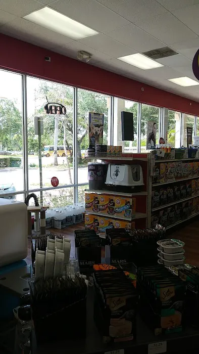 Pet Supermarket Picture 7