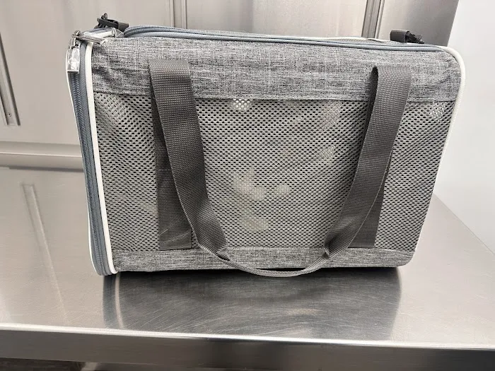 Airmont Animal Hospital Picture 2
