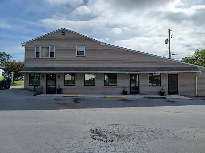 Wags to Whiskers Veterinary Clinic Picture 1