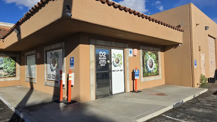 Mike & Miguel's Fish and Plant Store Picture 2
