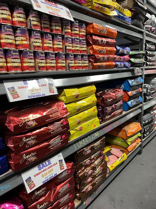 Dog Supplies Outlet Picture 3