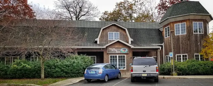 Vet At the Barn Picture 2