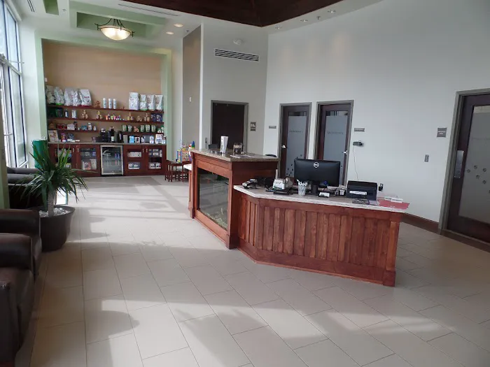 Paws and Claws Animal Hospital Picture 6