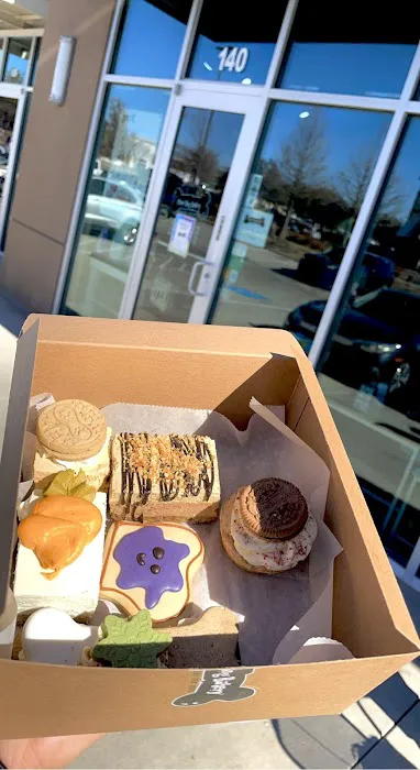 Three Dog Bakery ~ Alliance Ft. Worth Picture 7