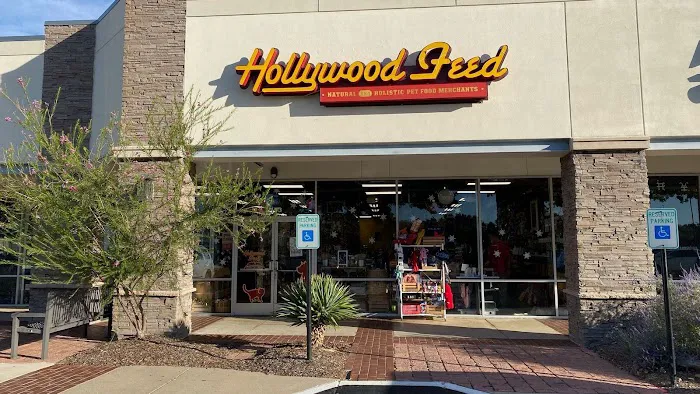 Hollywood Feed Picture 3