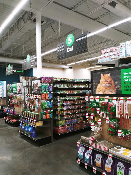 Pet Supplies Plus Charlotte - Elizabeth Picture 10