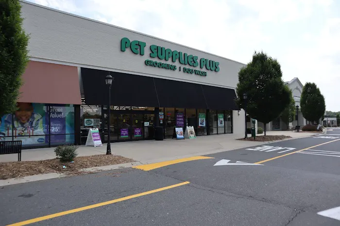 Pet Supplies Plus Charlotte - Pineville Mathews Picture 3