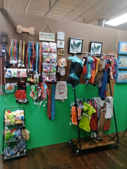 Luv's Gourmet Pet Treats Boutique Picture 2
