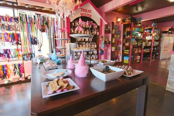 Woof Gang Bakery & Grooming Austin Picture 3