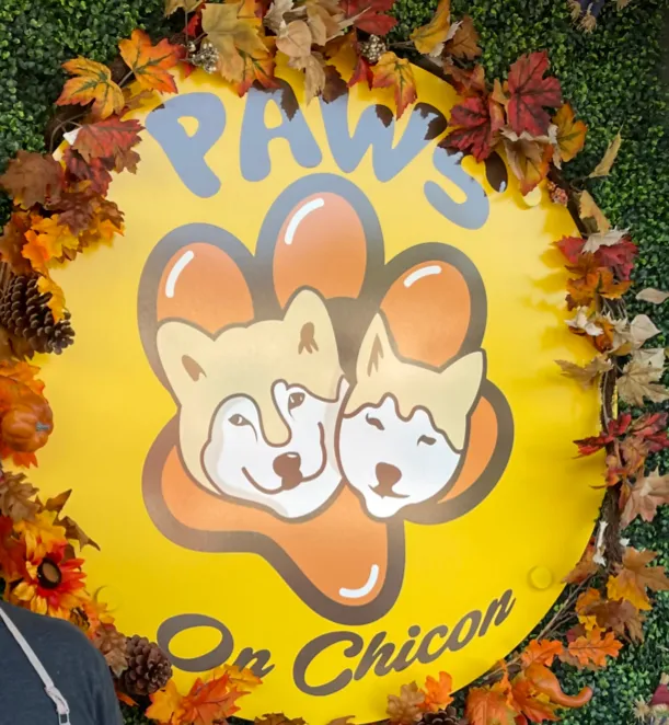 Paws on Chicon Picture 1