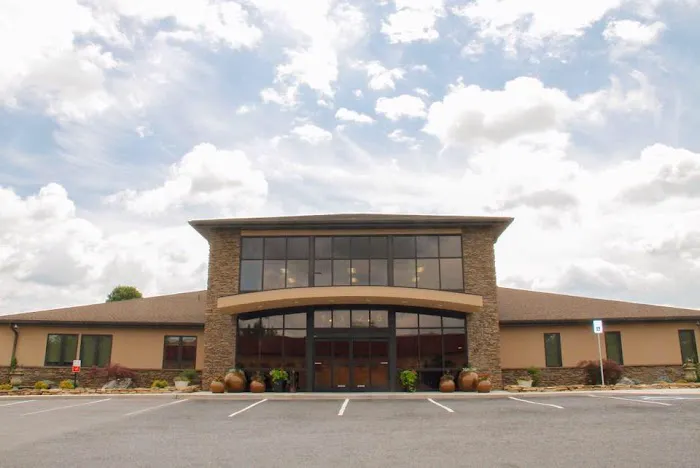 Mid-Atlantic Veterinary Hospital Picture 2