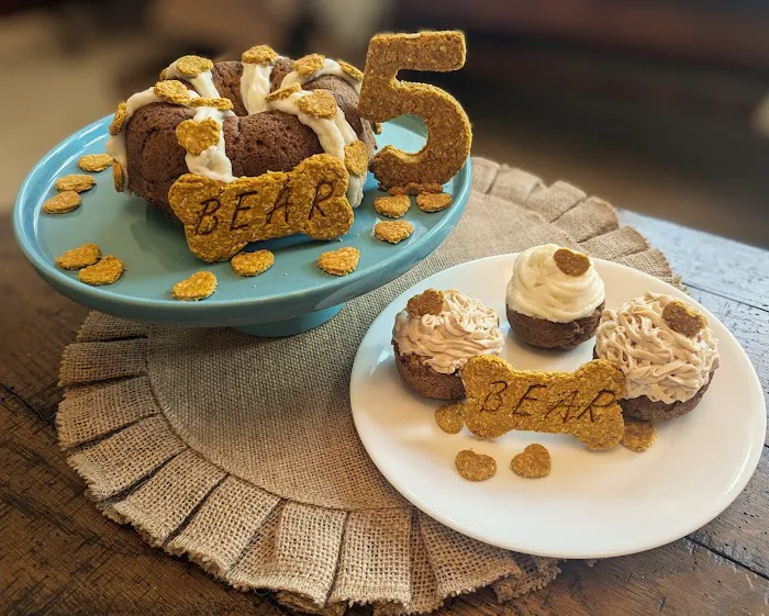 Droolin' Good Pet Bakery Picture 1