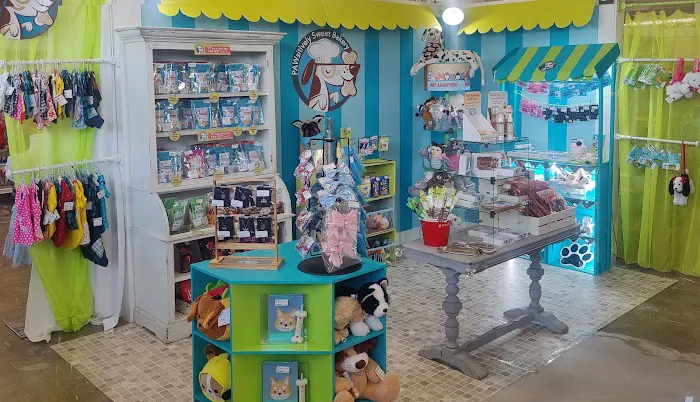 PAWsitively Sweet Bakery Picture 9