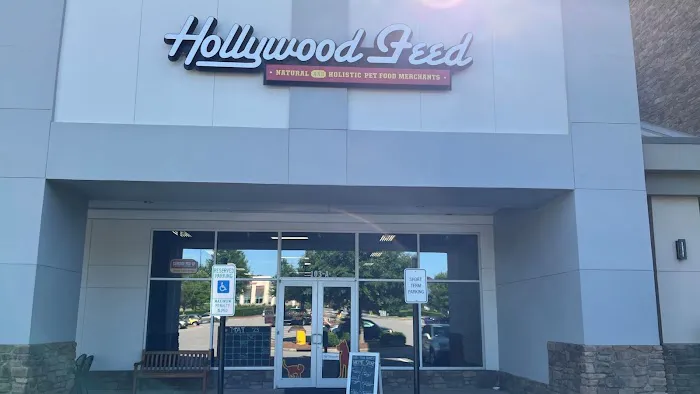 Hollywood Feed Picture 3