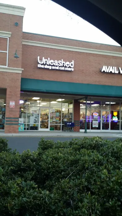 Unleashed, The Dog & Cat Store Crescent Commons Picture 2