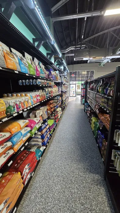 EarthWise Pet Supply & Grooming - Fuquay Picture 4